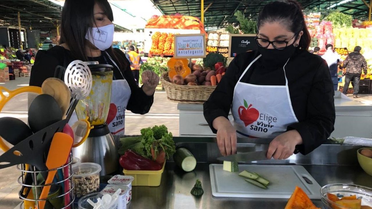 Elige Vivir Sano y la Vega enseñan a preparar “menús saludables” -  Antofagasta Noticias