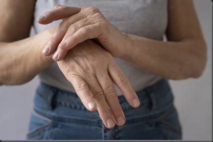 elegant-hands-old-woman