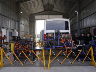 Cómo avanza la construcción del primer bus a hidrógeno hecho en Chile