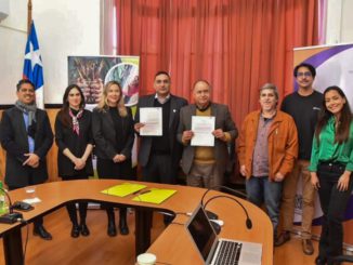Fundación de Cultura y Turismo de Mejillones y Ultraport firman convenio para continuar con Taller de Arte
