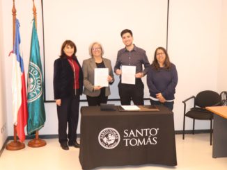 Fundación para la Superación de la Pobreza y Universidad Santo Tomás firman convenio en Antofagasta