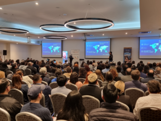 Encuentro Empresarial “Propyme Salón Antofagasta” reunió a diversos empresarios locales, acercándolos a temáticas relacionadas a la Inteligencia Artificial, Networking, Endeudamiento y Financiamiento para el apoyo de sus negocios