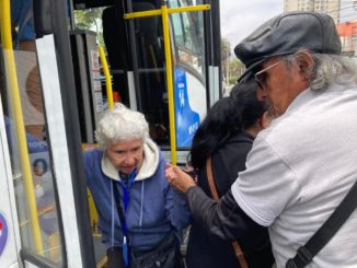 Taxibuses: Antofagasta marca hito por pasaje gratuito a personas mayores