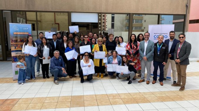 22 actores del turismo costero culminan programa que potencia el desarrollo económico de la región de Antofagasta