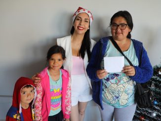 Municipio a través de Dideco hizo entrega de 100 cenas de Navidad a familias de Antofagasta